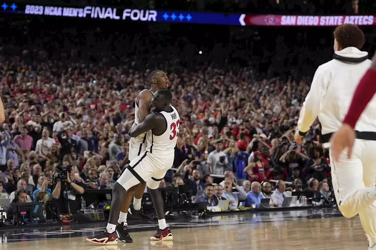 FINAL: Lamont Butler's buzzer beater sends San Diego State to title game