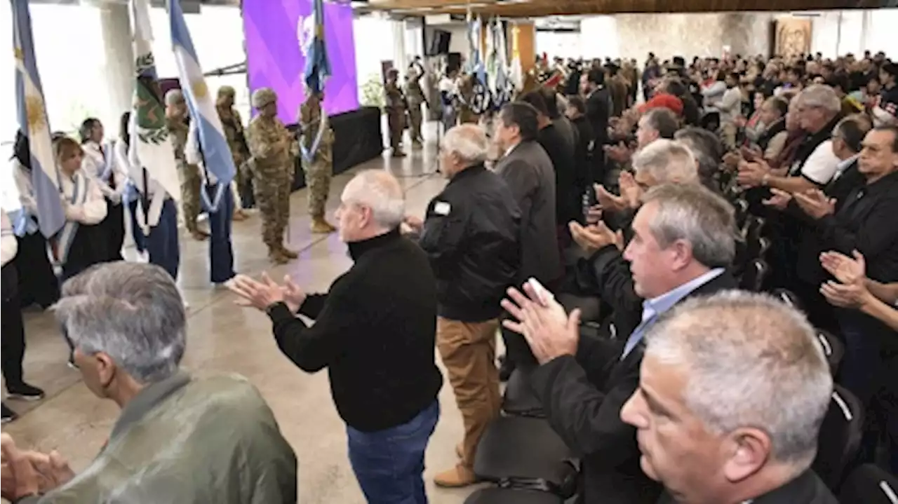 Honramos a quienes lucharon en Malvinas en clave de soberanía nacional