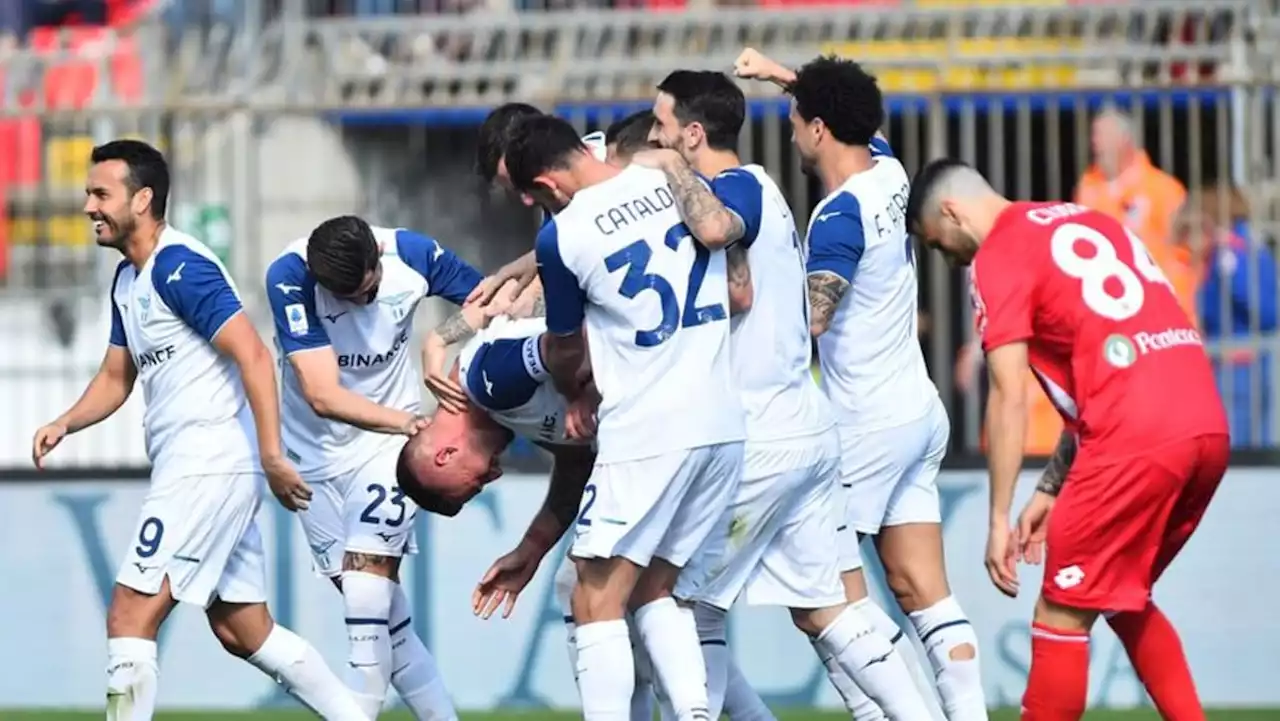 Lazio win at Monza to move clear of Inter