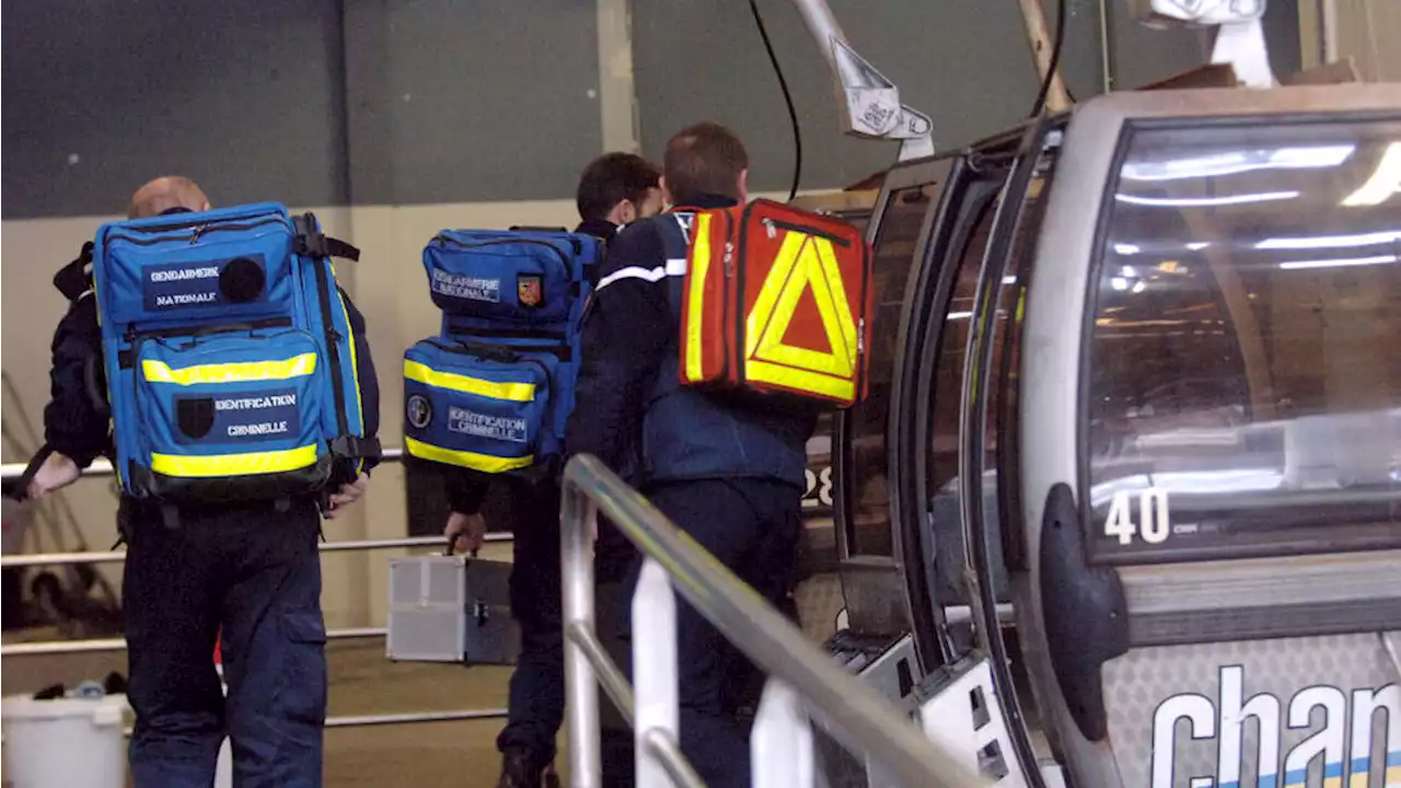 Isère : un skieur de 29 ans fait une chute mortelle de 40 mètres depuis une télécabine