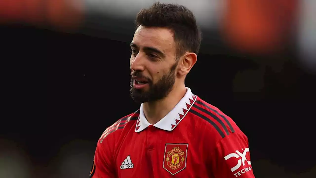 Manchester United's Bruno Fernandes rewards fan who messaged him for 300 days | CNN