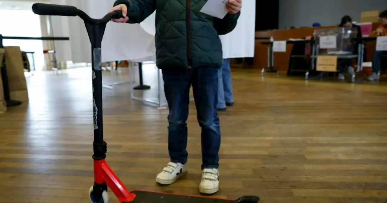 Paris votes on ban for rental e-scooters