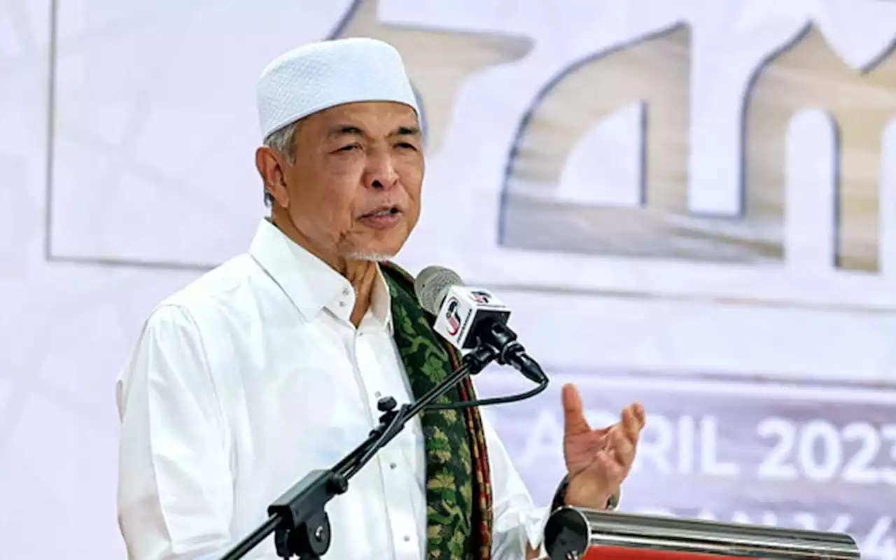 Pemimpin Umno kalah pemilihan bawa lari ‘harta’ parti, dedah Zahid