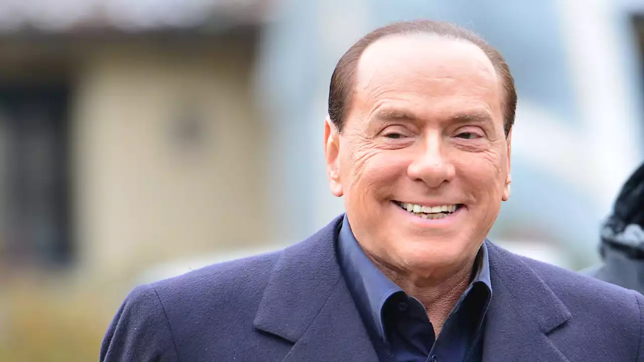 Berlusconi e il colpo Maradona solo sfiorato: “Rimpianto profondissimo, ma lui era Napoli” | Goal.com Italia