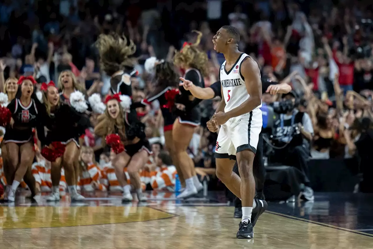 Final Four Houston Day 3: You Mean They Play Games?