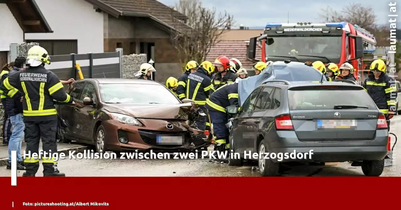 Heftige Kollision zwischen zwei PKW in Herzogsdorf | laumat|at