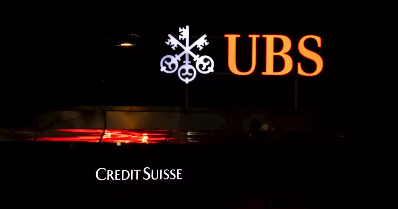 UBS/Credit Suisse: entre 20 et 30% des emplois pourraient être supprimés, selon la presse