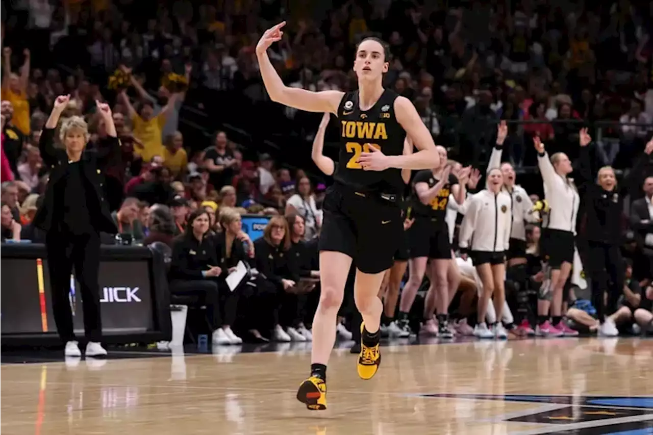 After upset of South Carolina, Iowa enters Sunday’s national championship as favorite over LSU