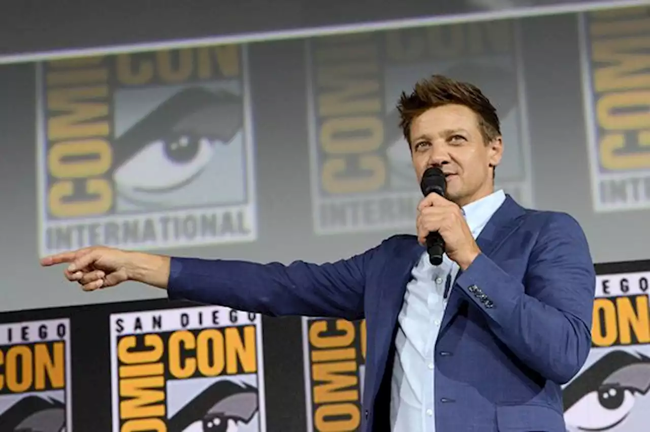 Jeremy Renner sigue luchando luego de casi perder la vida en accidente: 'Elegí sobrevivir' - Pulzo