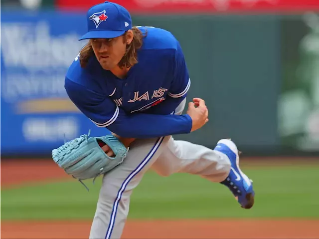 Blue Jays bobble away strong Kevin Gausman start in loss to St. Louis Cardinals