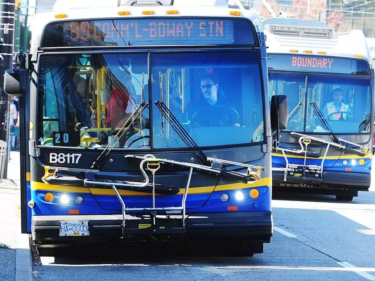 Man slashed in throat on Surrey bus in life-threatening condition