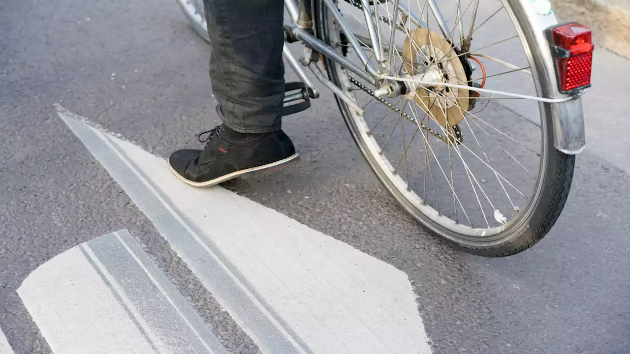 Konflikt zwischen Polizisten und Jugendlichen bei Critical-Mass-Demo in Bonn