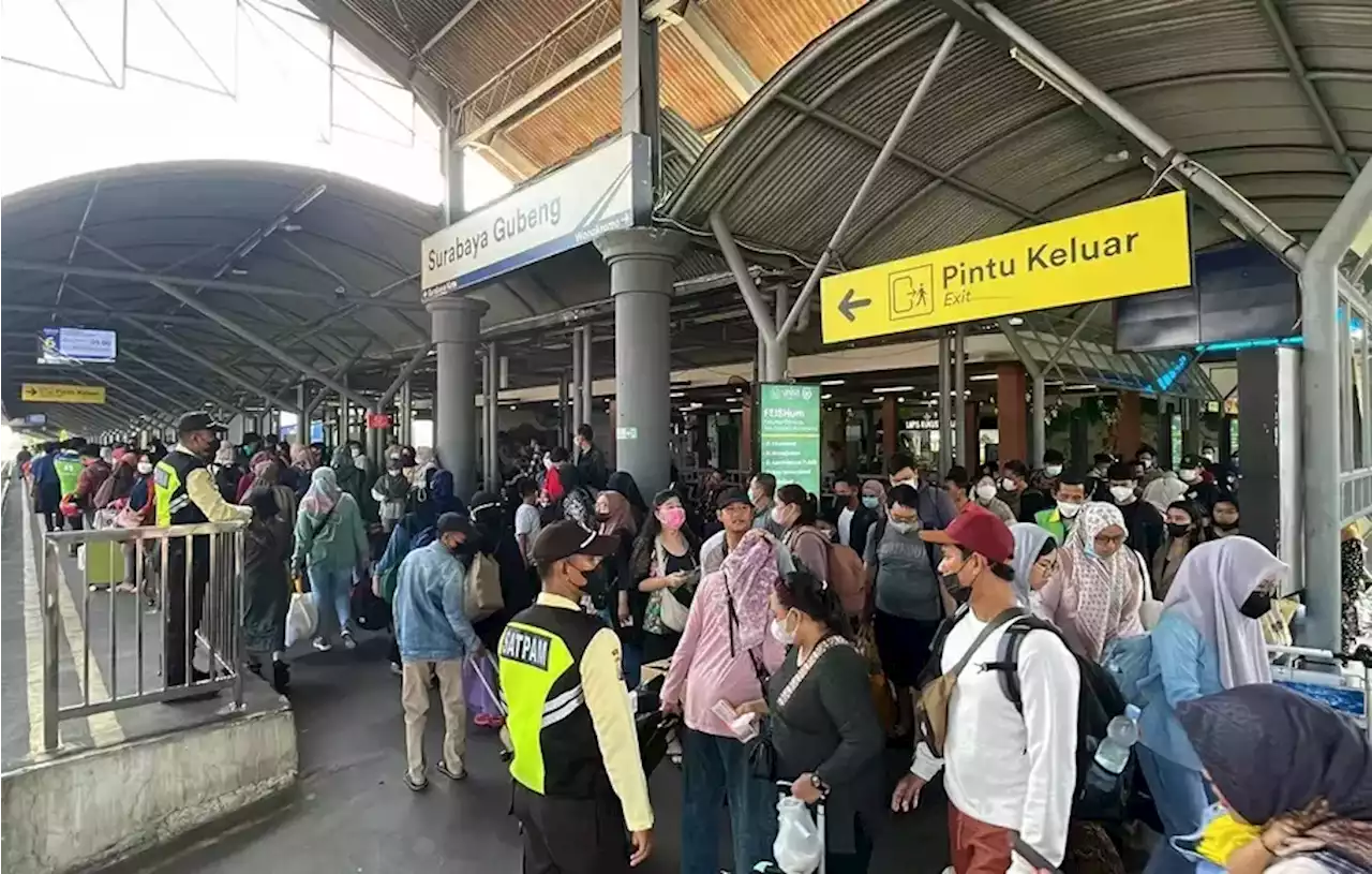 Malam Ini, Puncak Arus Mudik Kereta Api di Jawa Timur