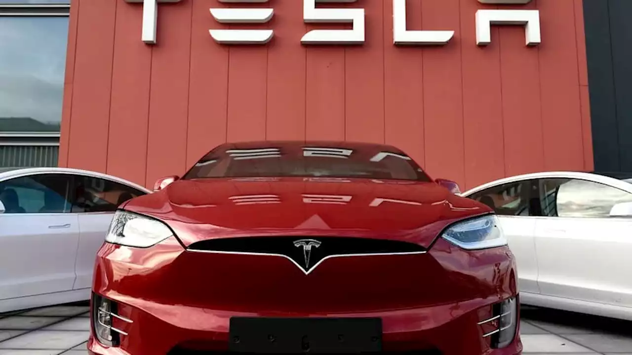 En multipliant les baisses de prix, Tesla fait grimper ses ventes et fondre ses bénéfices