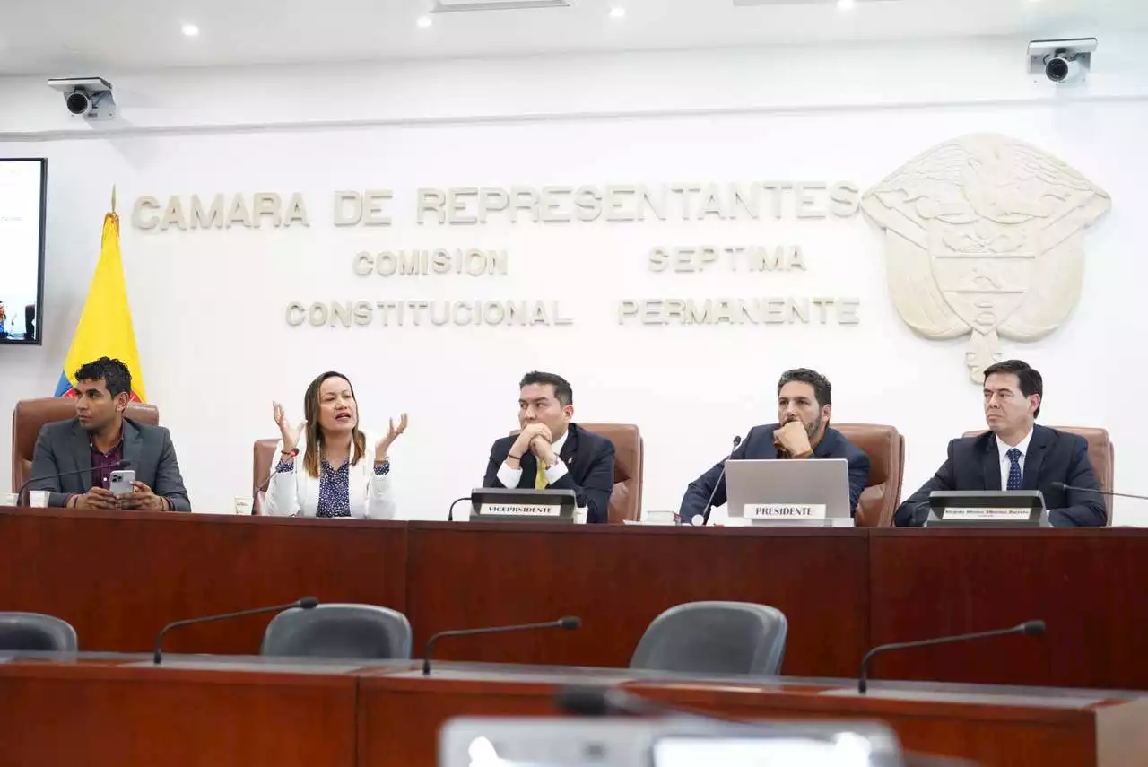 ¿Qué dicen los congresistas de la reforma a la salud?