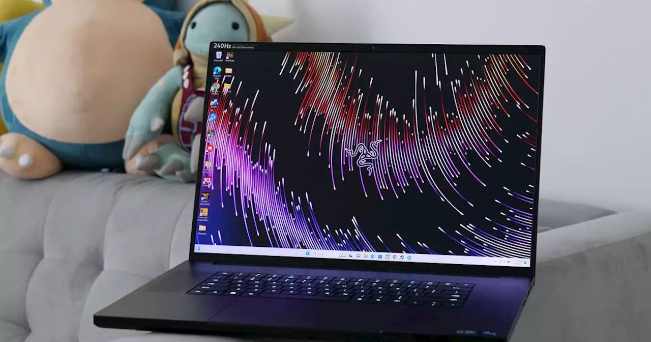 Razer Blade 18 review: Overpowered and oversized | Engadget