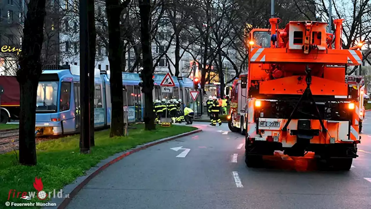 Bayern: Voll besetzte Trambahn springt in München über mehrere Gleise