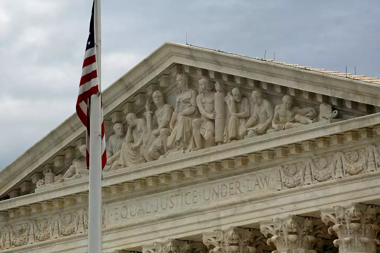 US Supreme Court temporarily extends access to abortion pill by two days