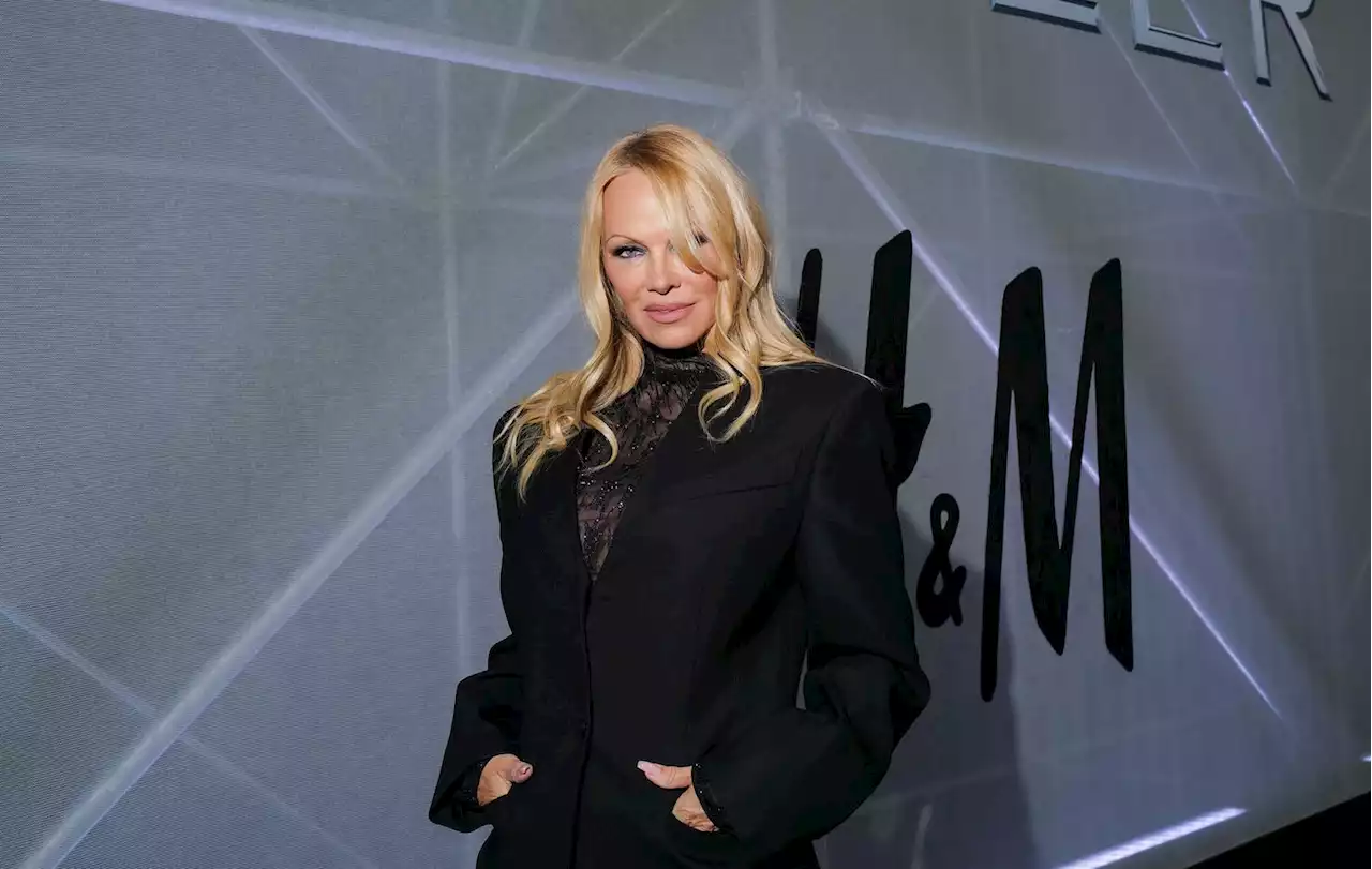 Pamela Anderson, Chloë Sevigny And Shygirl Wore H&M X Mugler For Last Night’s Spectacular Show