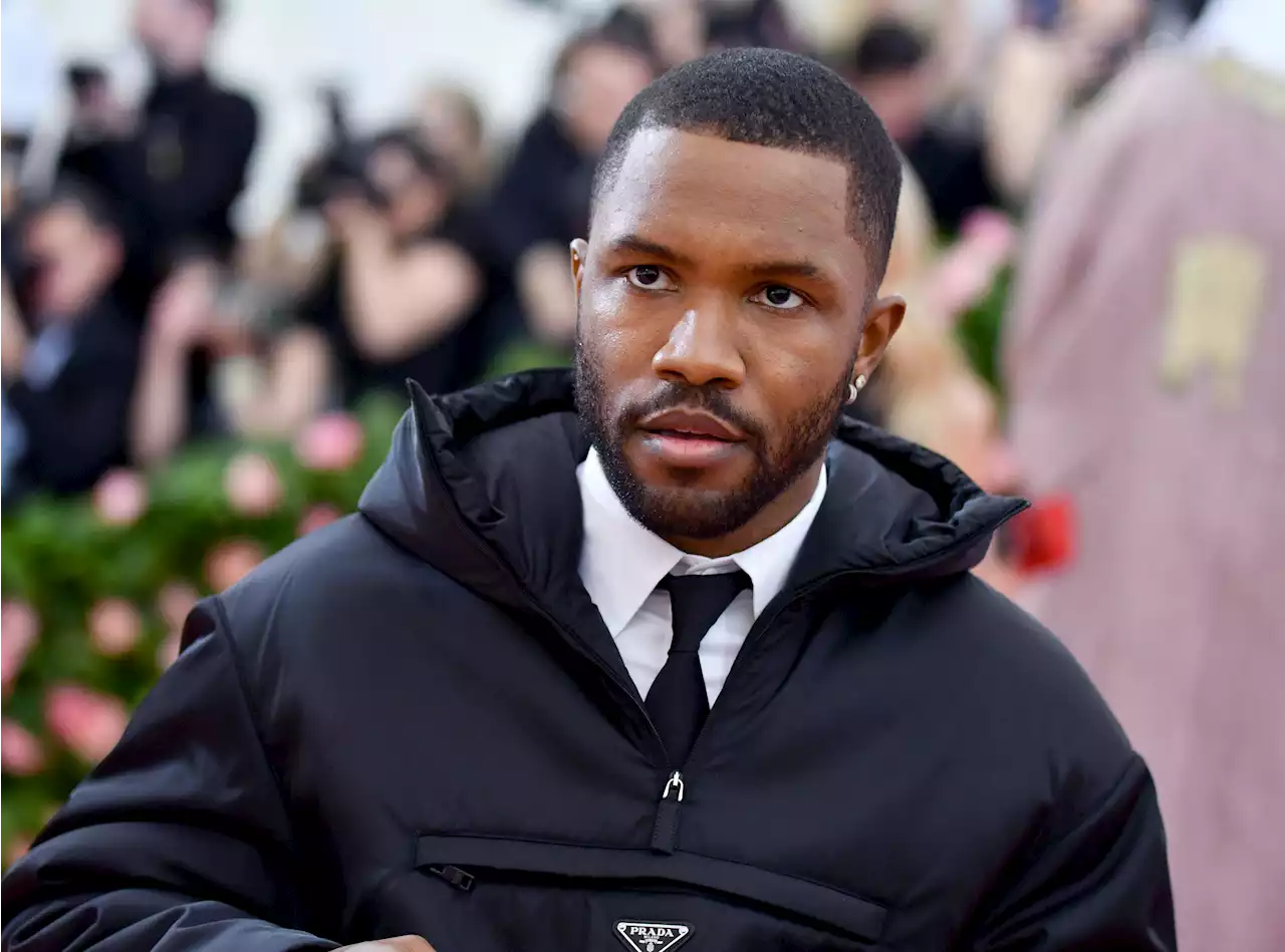 Frank Ocean Pulls Out Of Coachella Due To Leg Injury After 'Chaotic' First Show