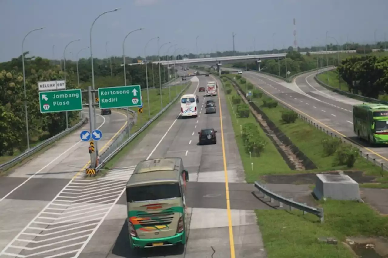 Di Tol Jombang, Jumlah Pemudik Mulai Naik