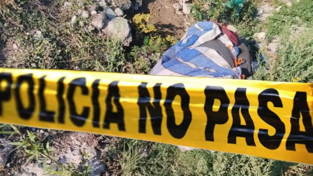 Lo matan y tiran al basurero; encuentran cuerpo encobijado en Tezontepec