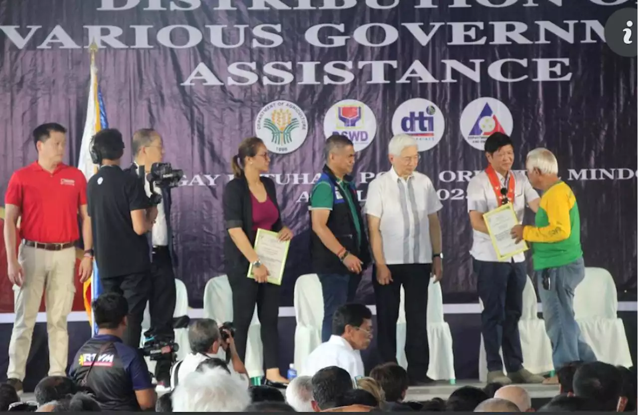 P548M assistance package given to oil spill-hit town in Oriental Mindoro