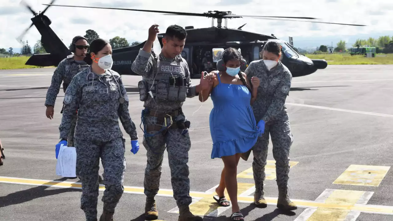 Fuerza Aérea trasladó de emergencia a mujer embarazada desde una zona rural de Cauca