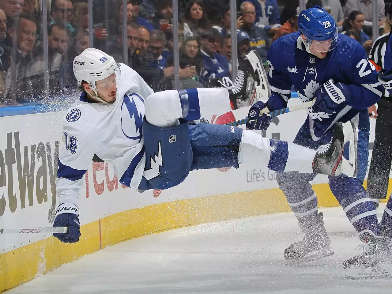 Lightning vs Maple Leafs Game 2 Odds, Picks, and Predictions: Goalscoring Continues at Scotiabank Arena