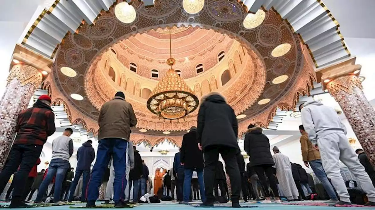 Muslim di Jerman Diperkirakan Akan Merayakan Idul Fitri 2023 Besok |Republika Online