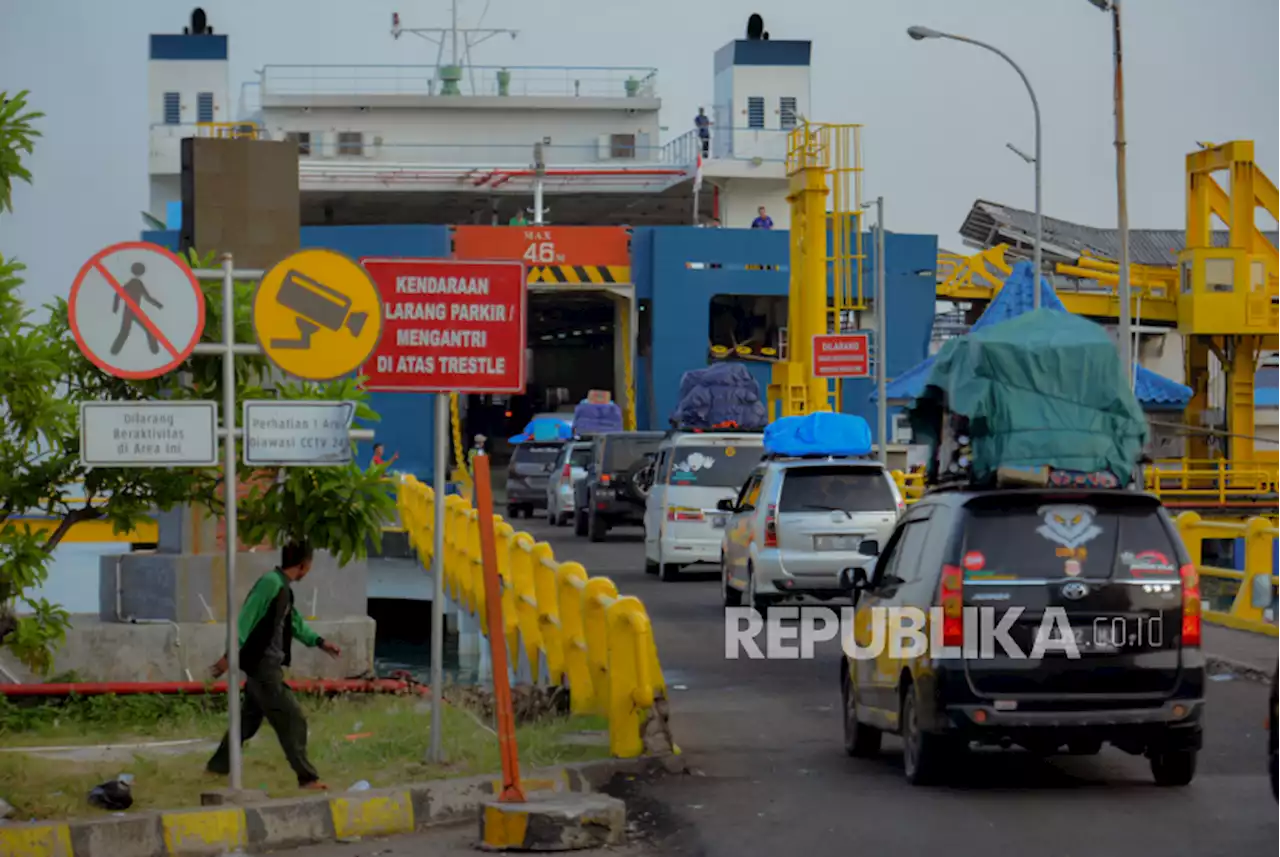 Penyeberangan Mudik Lancar, PAN DPR Apresiasi Erick Thohir dan ASDP |Republika Online