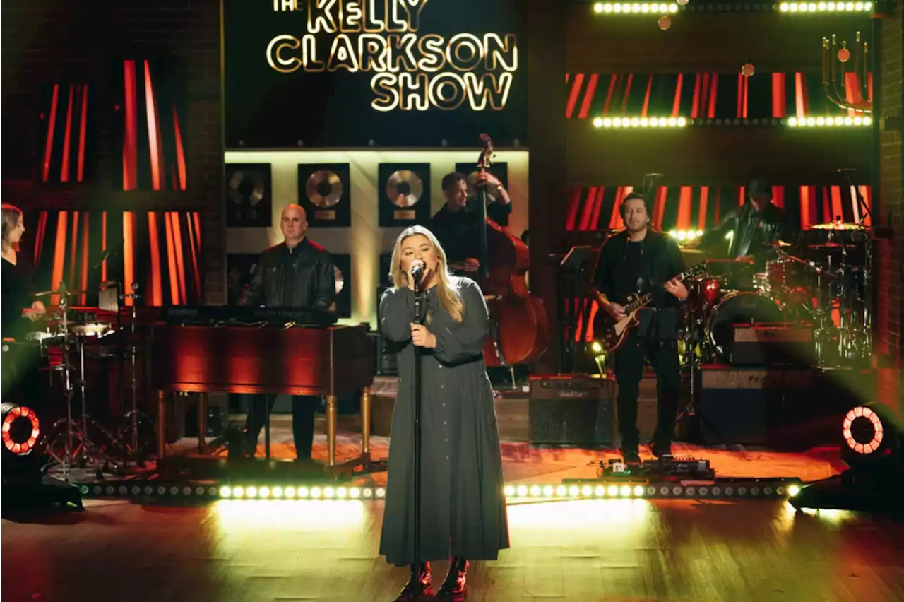 Kelly Clarkson Dusts Off a Rock and Roll Gem With Ritchie Valens' 'La Bamba' Cover