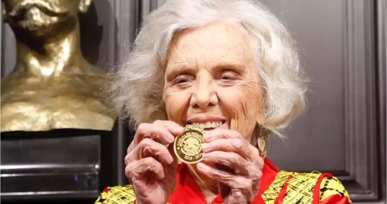 Elena Poniatowska recibe Medalla Belisario Domínguez; lamenta que AMLO no la acompañe