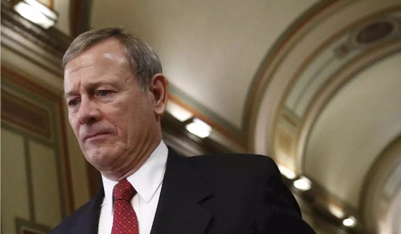 Senate Democrats ask Chief Justice Roberts to testify about high court’s ethics