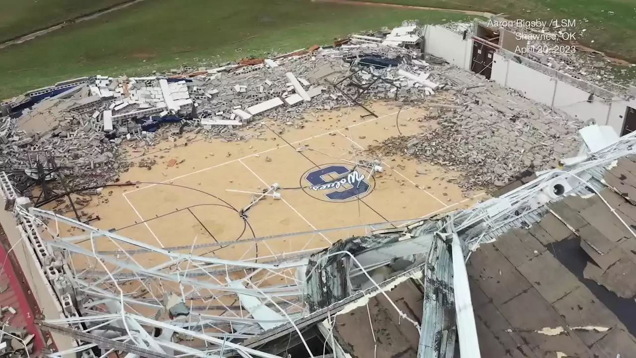 Gym Crumbles In Oklahoma Tornadoes - Videos from The Weather Channel