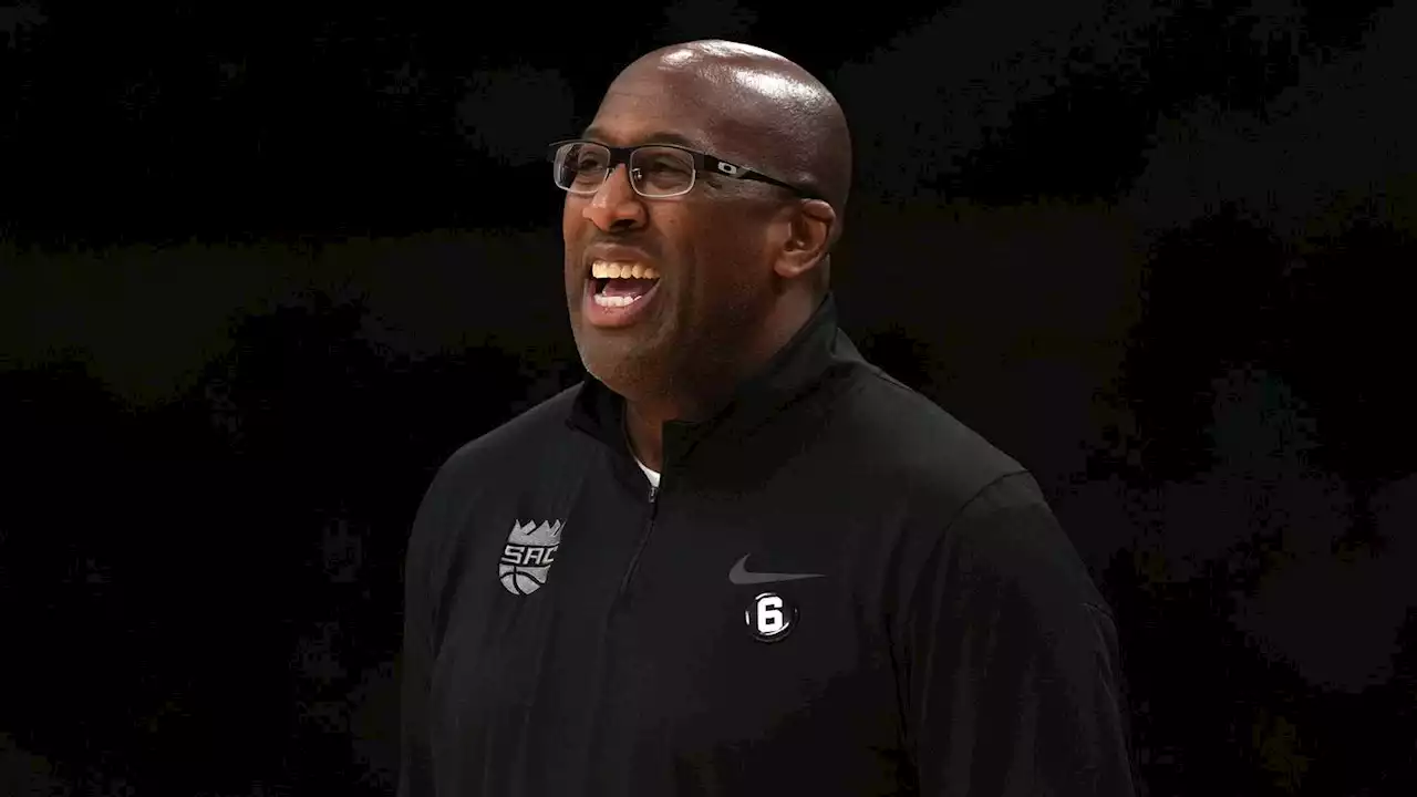 Mike Brown named NBA Coach of the Year in first season with Kings