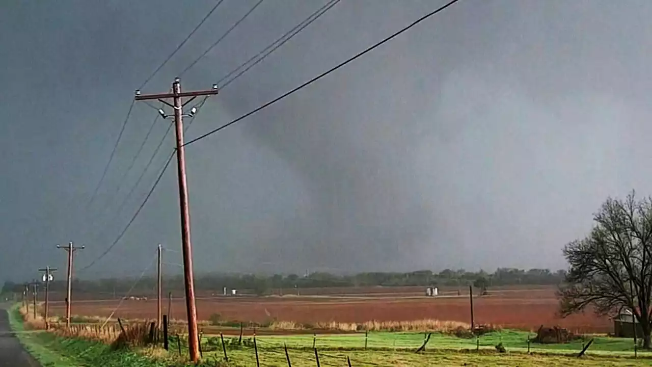 Tornadoes kill 2 in central US; new storms possible Thursday