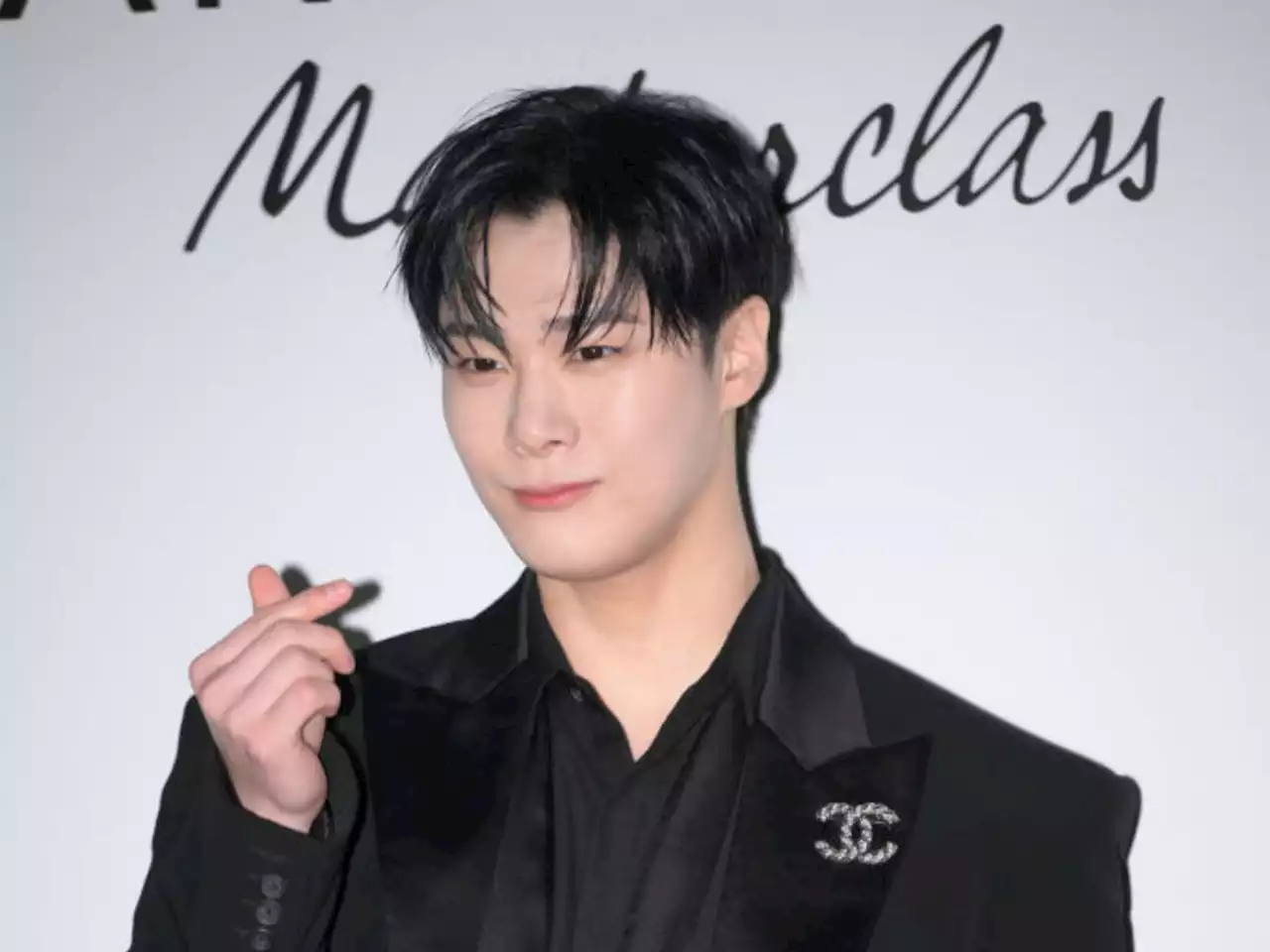 Moonbin, estrella del grupo Astro, murió a los 25 años