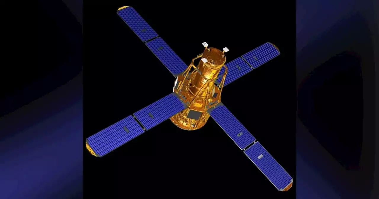 Defunct NASA spacecraft returns to Earth after 21 years