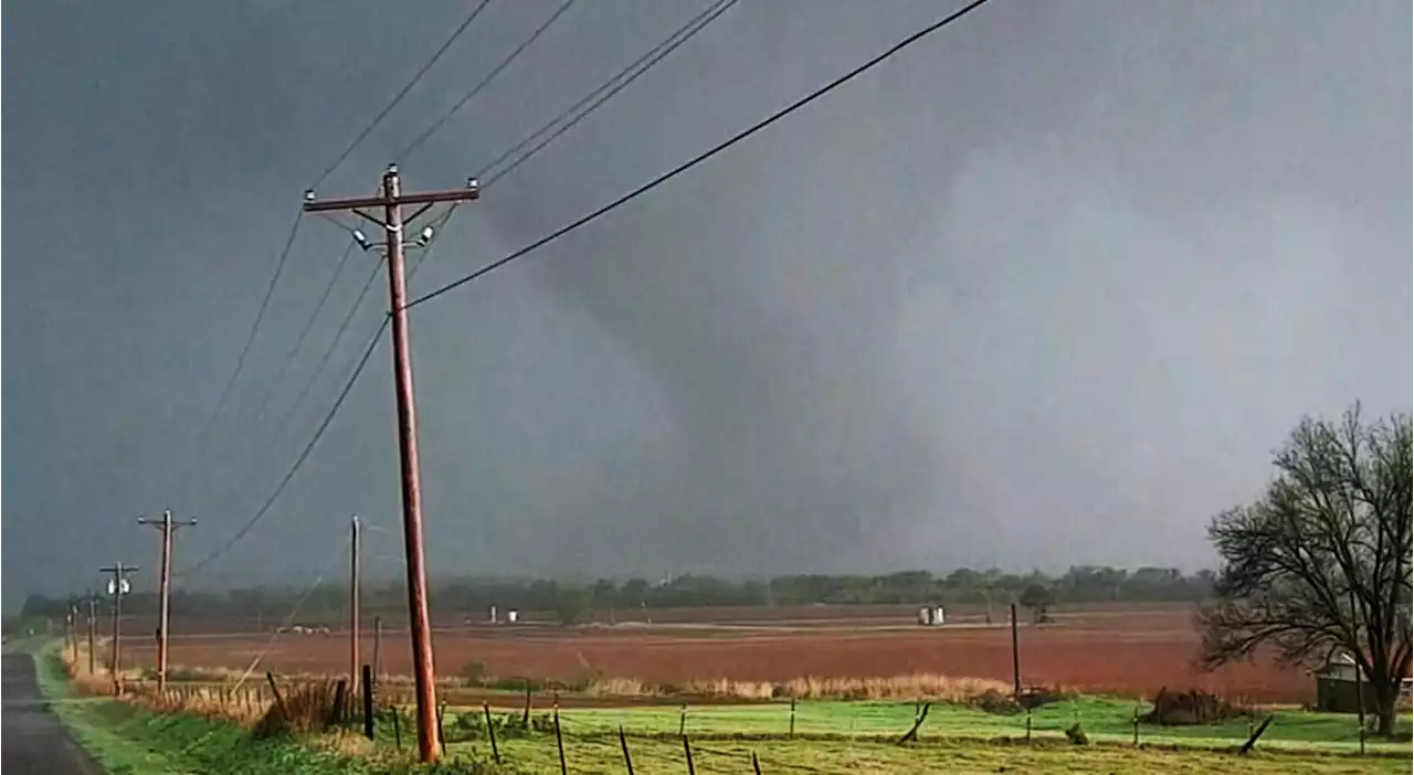 Tornadoes kill 2 in central US; new storms possible Thursday