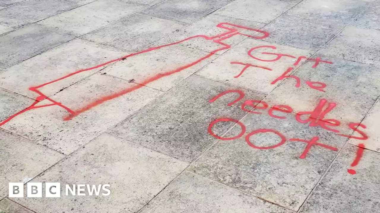 Vandals cause graffiti damage at Linlithgow Palace