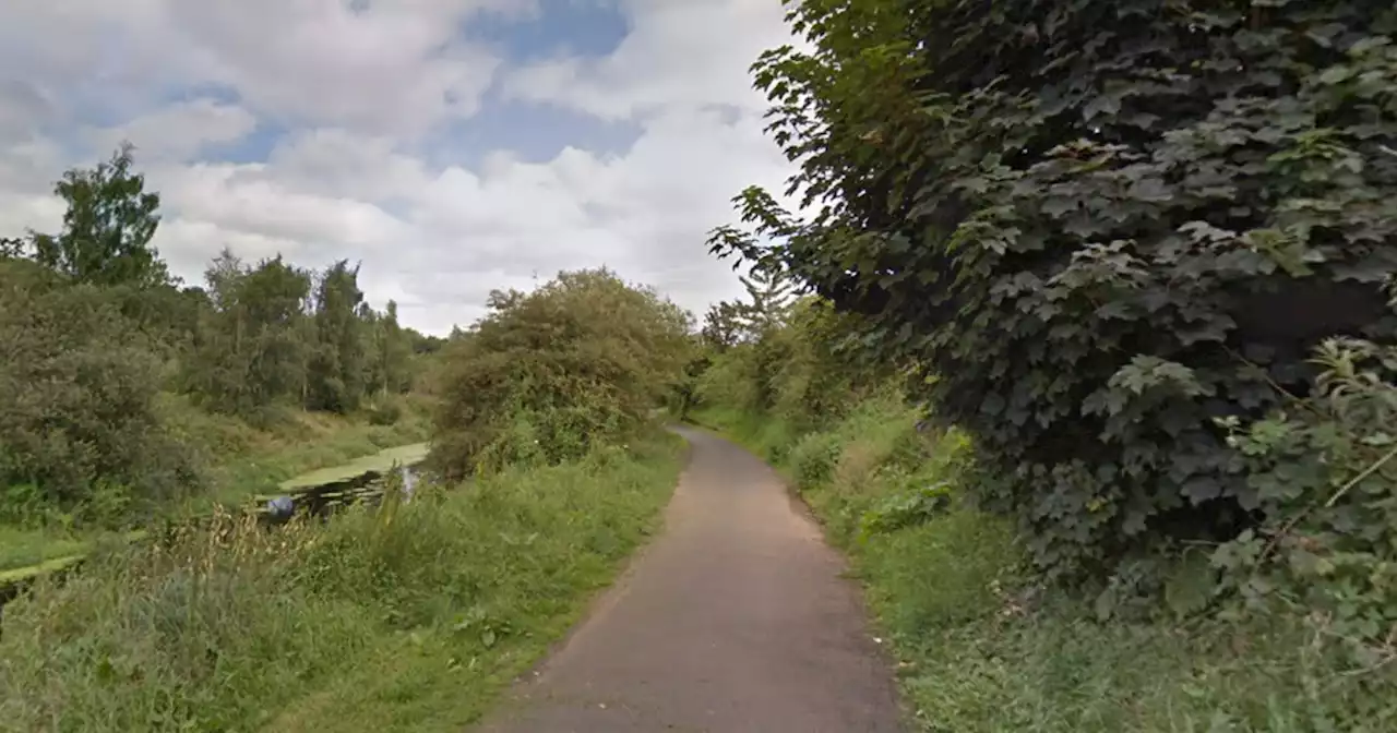 'Man exposed himself to member of the public' on towpath