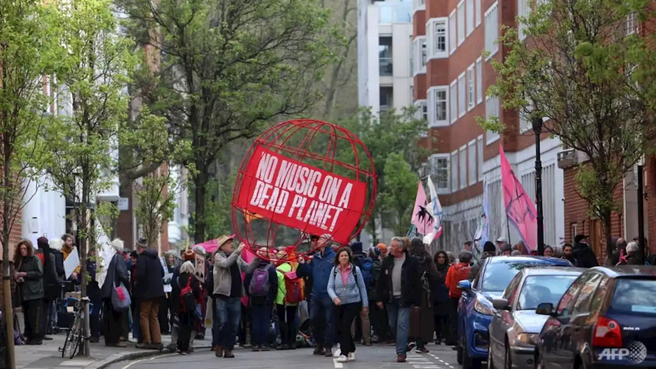 Climate protesters launch four-day mass action in London