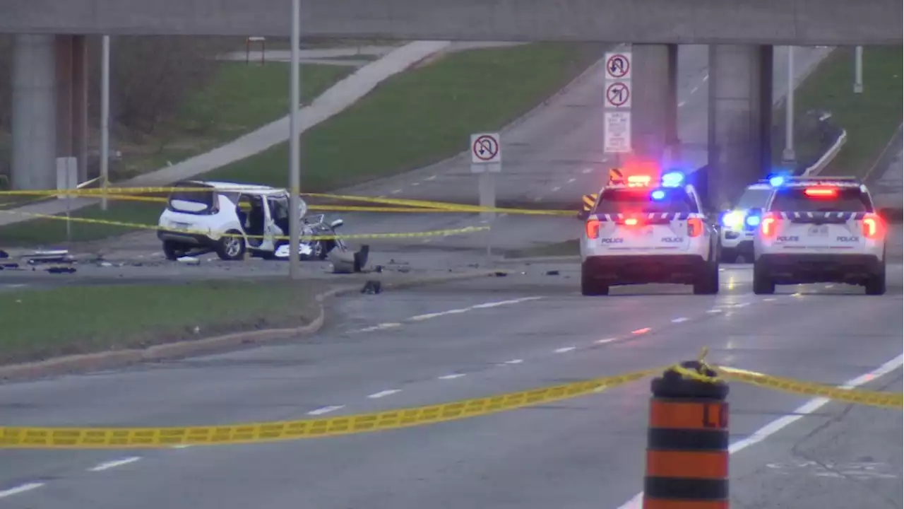 Four people hurt in crash involving OC Transpo bus