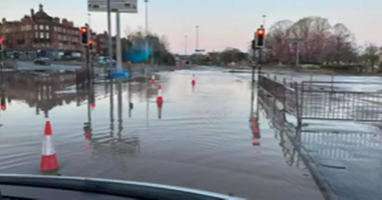 Major flooding in Glasgow as burst water pipe leaves thousands without water