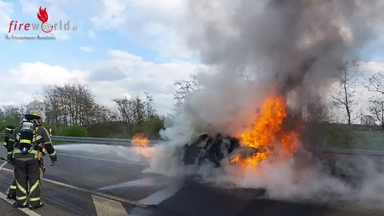 D: Auto in Bocholt in Vollbrand