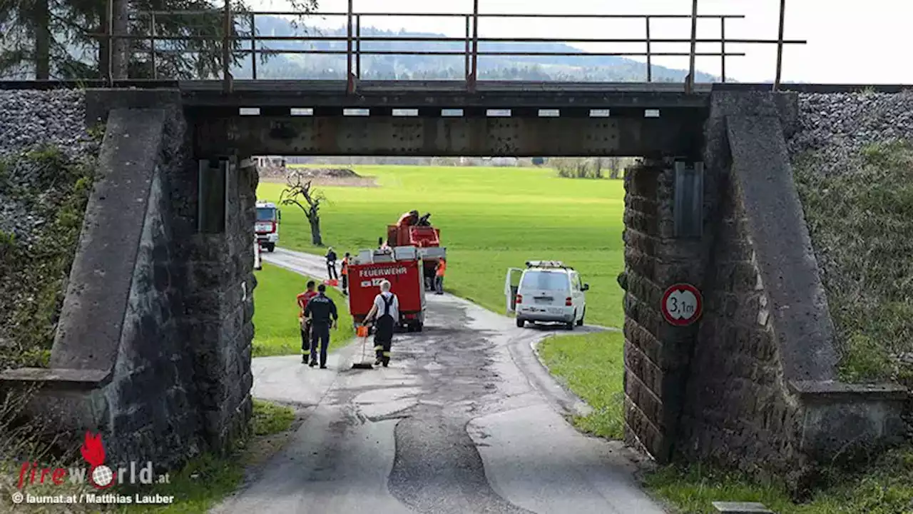 Oö: Unterführungsbauwerk beschädigt: Lkw-Kran touchierte Brücke der Almtalbahn → Strecke gesperrt