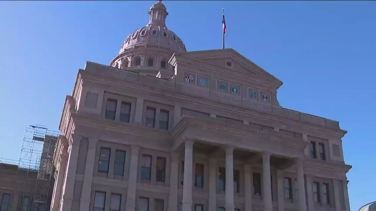 Public schools would have to display Ten Commandments under bill passed by Texas Senate