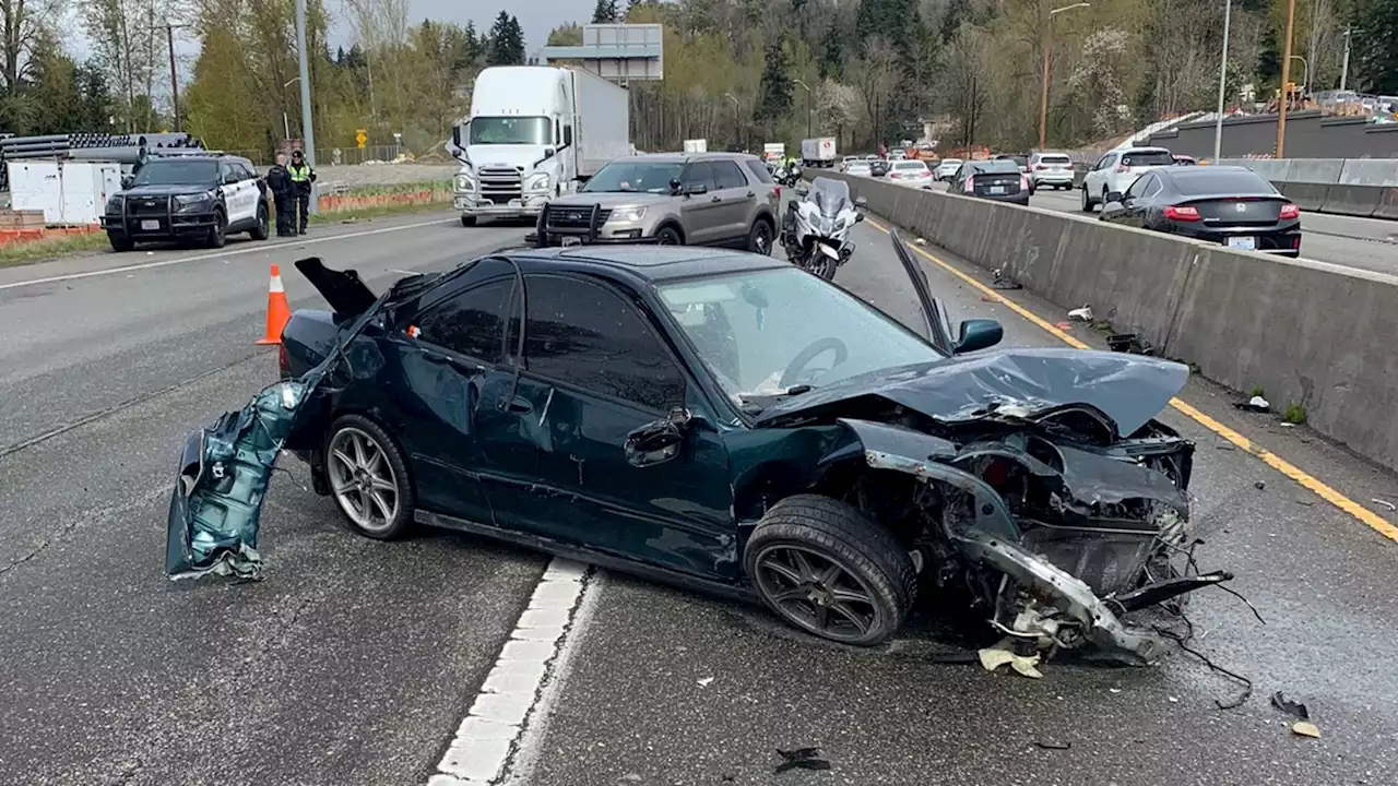 Bellevue police looking for witnesses, video of I-405 crash involving stolen car