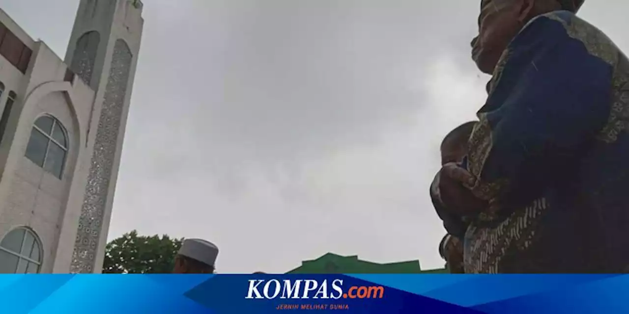 Warga Muhammadiyah Cianjur Khusyuk Shalat Id di Tengah Guyuran Hujan